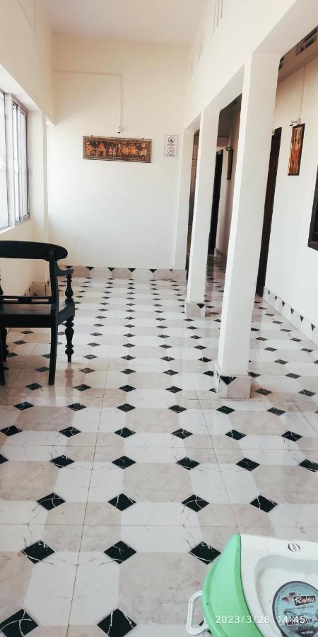 פורי Bhuban Heritage Inn מראה חיצוני תמונה