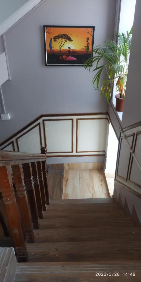 פורי Bhuban Heritage Inn מראה חיצוני תמונה