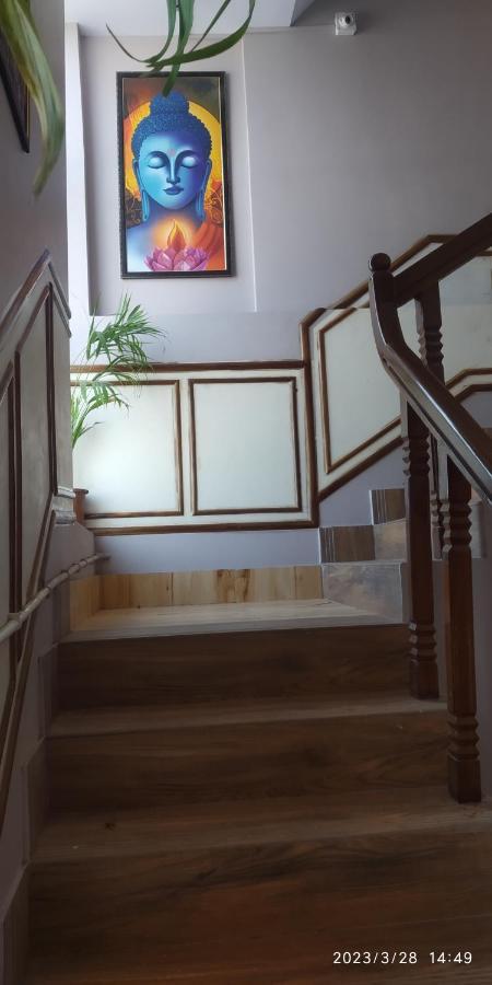 פורי Bhuban Heritage Inn מראה חיצוני תמונה